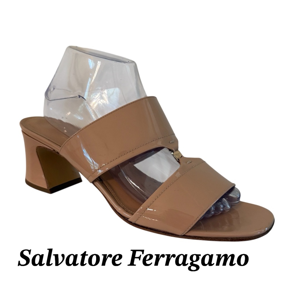 AUTHENTIC GORGEOUS Classic Timeless Salvatore Ferragamo Women’s Sandals Size 10
